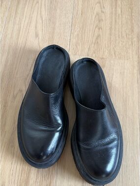 Pilcro Black Leather Slip-On Women's Clogs